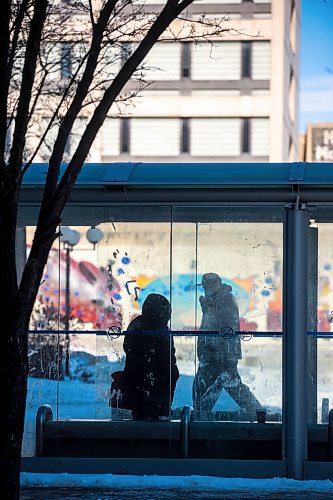 MIKAELA MACKENZIE / WINNIPEG FREE PRESS

City Hall bus shelter at Main Street and William Avenue, where a woman recently overdosed and was given naloxone by training officers and cadets, in Winnipeg on Tuesday, March 14, 2023. For Chris story.

Winnipeg Free Press 2023.