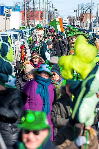 MIKAELA MACKENZIE / WINNIPEG FREE PRESS

The St. Patrick&#x2019;s Day parade makes its way down Erin Street after leaving from the Irish Cultural Centre in Winnipeg on Saturday, March 18, 2023. Standup.

Winnipeg Free Press 2023.