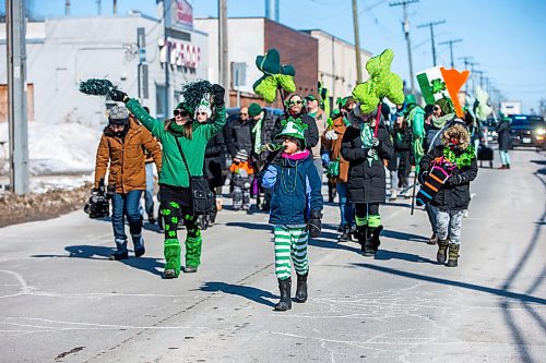 MIKAELA MACKENZIE / WINNIPEG FREE PRESS

Scarlett Hoehn (nine) blows a noisemaker while taking part in the St. Patrickճ Day parade on Erin Street in Winnipeg on Saturday, March 18, 2023. Standup.

Winnipeg Free Press 2023.