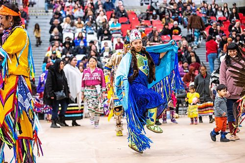 MIKAELA MACKENZIE / WINNIPEG FREE PRESS

Cierra Roulette dances fancy shawl at the U of W graduation Pow Wow at the Duckworth Centre in Winnipeg on Saturday, March 18, 2023. For Tyler story.

Winnipeg Free Press 2023.