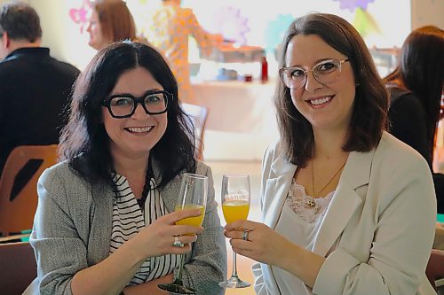 Sally Mott and Hillary Miller enjoy some mimosas during the Art Gallery of Southwestern Manitoba’s “Everlasting Equinox: A Brunch Bonanza” event on Sunday. This fundraiser was catered by members of The Dock on Princess. (Kyle Darbyson/The Brandon Sun)