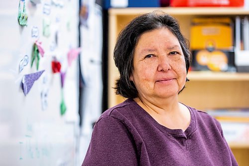 MIKAELA MACKENZIE / WINNIPEG FREE PRESS

Grade six teacher Lina Whiteway poses for a photo in her classroom at Bloodvein River School on Bloodvein First Nation on Wednesday, March 8, 2023. For Maggie Macintosh story.

Winnipeg Free Press 2023.