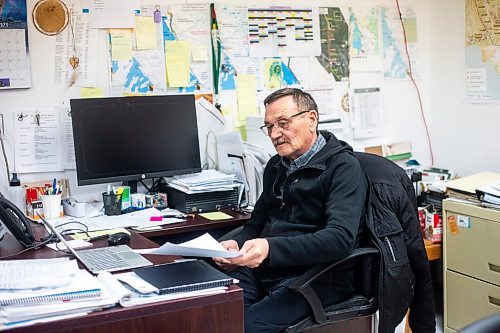 MIKAELA MACKENZIE / WINNIPEG FREE PRESS

Chief Roland Hamilton poses for a photo at his desk in the band office on Bloodvein First Nation on Thursday, March 9, 2023. For Maggie Macintosh story.

Winnipeg Free Press 2023.
