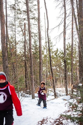 MIKAELA MACKENZIE / WINNIPEG FREE PRESS

Harry Jr. Cook take part in the snowshoe races (a land-based part of the winter carnival festivities at Bloodvein River School) on Bloodvein First Nation on Thursday, March 9, 2023. For Maggie Macintosh story.

Winnipeg Free Press 2023.