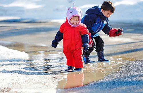 RUTH BONNEVILLE / WINNIPEG FREE PRESS 

Standup - Puddle play

Muera (13 months), plays with her big brother, Kyron (5yrs) in some puddles while on a walk with their mom, Priyanka Tuteja  near St. Vital Park Wednesday afternoon. 


March 22nd, 2023

