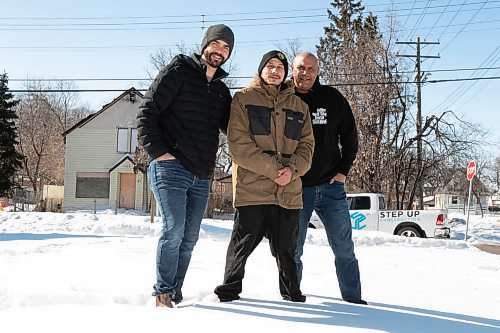 BROOK JONES / WINNIPEG FREE PRESSS
Inncer City Youth Alive general manager Andrew Braun (left) and ICYA director of social enterprise Anthony Ho (right) stand with Step-Up program participant Charlie Schamakese Froste (middle) on a vacant lot at 469 Magnus Avenue in Winnipeg, Man., Saturday, March 25, 2023. Inner City Youth Alive through Step-Up Construction will be building a side-by-side duplex on the property as part of an affordable housing project. 