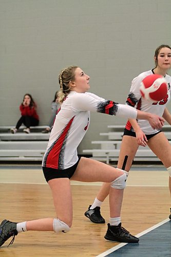 Montana Jubenvill passes a ball for the Predators Volleyball Club against Bandits during the final of the Cats Classic 16U tournament at the Healthy Living Centre on Sunday. (Thomas Friesen/The Brandon Sun)