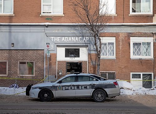 JESSICA LEE / WINNIPEG FREE PRESS

Police cars are parked in front of Adanac Apartments at 741 Sargent Avenue, on January 3, 2023. A fire occurred earlier in the morning at the apartment and one person was transported to the hospital in critical condition, according to police reports.

Reporter: Malak Abas