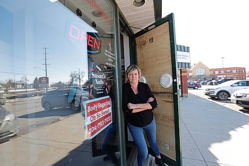 RUTH BONNEVILLE / WINNIPEG FREE PRESS 

Biz - Break-ins

Photo of Sonja Holodryga, owner of Waverley Hair Design, standing next to her front door which is boarded up due to a recent break-in

Story: Waverley Hair Design was broken into in late February, and the door needed repairing. This is for a 49.8 feature on the rise in biz break-ins. 


March 28th, 2023