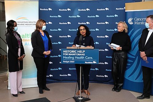 29032023
Dr. Sri Navaratnam, president and CEO of CancerCare Manitoba speaks during an announcement at the Brandon Regional Health Centre along with Minister of Health Audrey Gordon, Manitoba Premier Heather Stefanson, Lee Meagher, chair of the CancerCare Manitoba Foundation and Brandon-East MLA Len Isleifson on Wednesday. 
(Tim Smith/The Brandon Sun)
