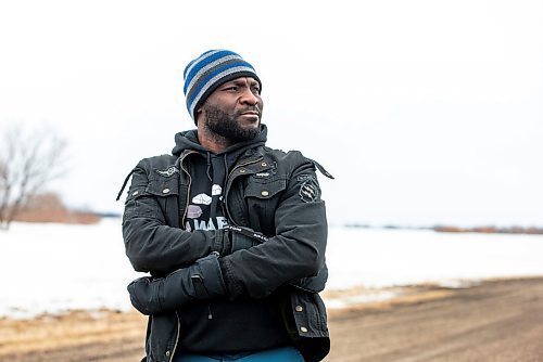 MIKAELA MACKENZIE / WINNIPEG FREE PRESS

Seidu Mohammed poses for a photo near where he crossed the border in Emerson on Monday, April 3, 2023.  For Chris story.

Winnipeg Free Press 2023.