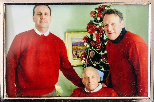 MIKAELA MACKENZIE / WINNIPEG FREE PRESS

A photo of Bryce (left), Gerry, and Kevin Sneesby in Winnipeg on Monday, April 3, 2023.  For passages story.

Winnipeg Free Press 2023.