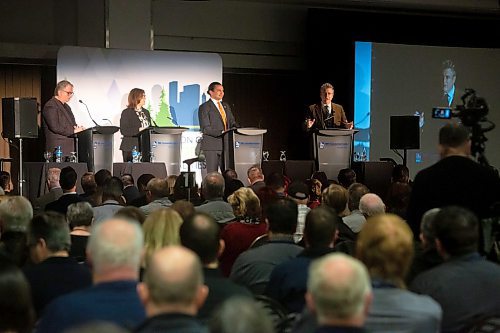 Mike Deal / Winnipeg Free Press
The three provincial party leaders speak during the Association of Manitoba Municipalities leaders forum Tuesday morning at the RBC Convention Centre.
(From left) Premier Heather Stefanson, Opposition Leader, NDP’s Wab Kinew, and MB Liberal Leader, Dugald Lamont.
230404 - Tuesday, April 04, 2023.