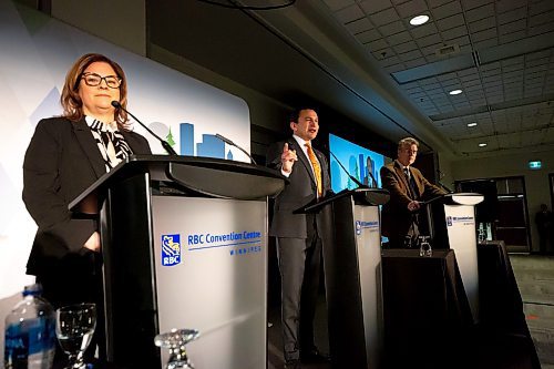 Mike Deal / Winnipeg Free Press
Opposition Leader, NDP’s Wab Kinew, speaks during the AMM leaders forum Tuesday morning.
The three provincial party leaders speak during the Association of Manitoba Municipalities leaders forum Tuesday morning at the RBC Convention Centre.
(From left) Premier Heather Stefanson, Opposition Leader, NDP’s Wab Kinew, and MB Liberal Leader, Dugald Lamont.
230404 - Tuesday, April 04, 2023.