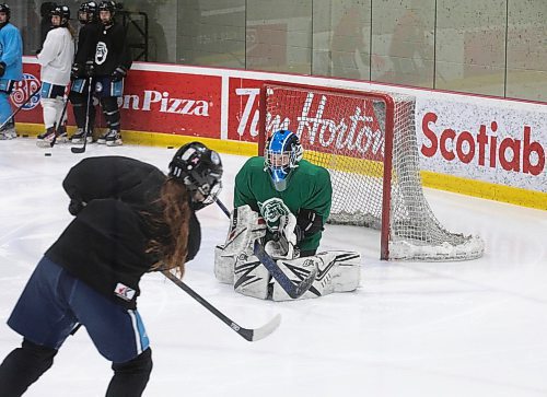 JESSICA LEE / WINNIPEG FREE PRESS

Winnipeg AAA Ice U18 Goaltender Jordyn Nepinak-Sargent is photographed catching the puck at practice at the Hockey For All Centre on April 5, 2023.

