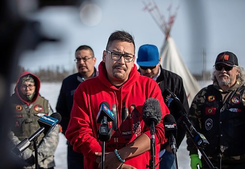 JESSICA LEE / WINNIPEG FREE PRESS

Lake St. Martin First Nation Chief Chris Traverse speaks to members of the media at Brady Landfill on April 6, 2023, where community member Lindy Mary Beardy&#x2019;s body was found on Monday.