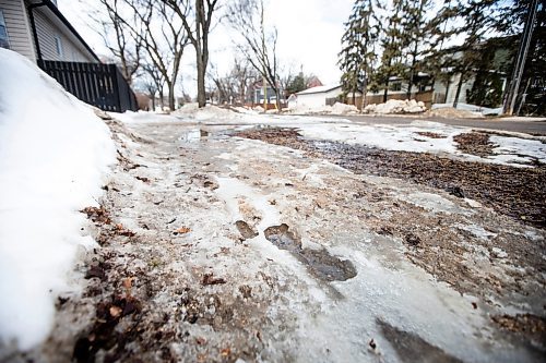 MIKAELA MACKENZIE / WINNIPEG FREE PRESS

Slushy, icy sidewalks with compacted snow that has frozen into hazardous ice in River Heights on Monday, April 10, 2023. For Brent Bellamy story.

Winnipeg Free Press 2023.