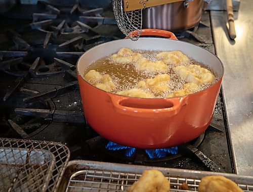 JESSICA LEE / WINNIPEG FREE PRESS

Chandra Erlandson&#x2019;s M&#xe9;tis fry bread is photographed on August 29, 2022 at Red River College.

Reporter: AV Kitching