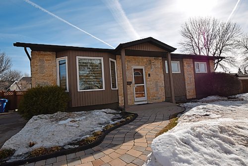 Photos by Todd Lewys / Winnipeg Free Press

Filled with upgrades, this three-bedroom bungalow is in move-in-ready condition.
