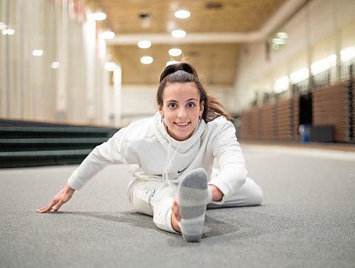 JESSICA LEE / WINNIPEG FREE PRESS

Heptathlete Madisson Lawrence poses for a photo at University of Manitoba&#x2019;s indoor track on March 2, 2022.

Reporter: Taylor
