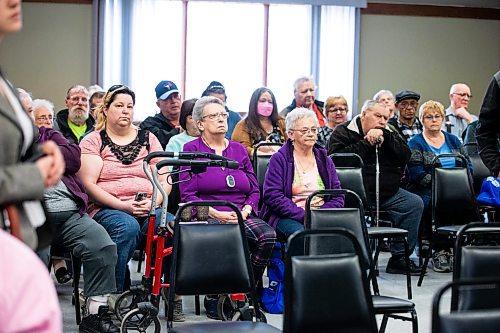 MIKAELA MACKENZIE / WINNIPEG FREE PRESS

Folks listen to seniors and long-term care minister Scott Johnston speak about additional funding supporting seniors living at home at a press conference at the Brooklands Active Living Centre in Winnipeg on Thursday, April 13, 2023. For Malak story.

Winnipeg Free Press 2023.