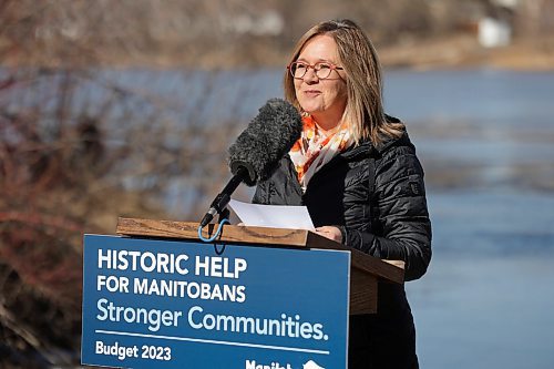 RUTH BONNEVILLE / WINNIPEG FREE PRESS 

LOCAL - Protecting water resources

Colleen Sklar, co-chair, Lake Friendly Stewards Alliance, speaks at event Monday. 

Environment and Climate Minister Kevin Klein holds press conference on protecting water resources at the boat launch at Hyland Park, off Henderson Hwy. in East St. Paul, Monday. 

Also speaking at the event were: Stephen Carlyle, chief executive officer, Manitoba Habitat Heritage Corporation, Garry Wasylowski, Manitoba Association of Watersheds and 
Colleen Sklar, co-chair, Lake Friendly Stewards Alliance. 


April 17th, 2023