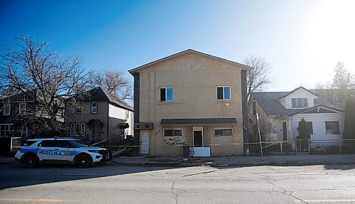 JOHN WOODS / WINNIPEG FREE PRESS
Building at 272 Selkirk that had a fire on the weekend is photographed Monday, April 17, 2023. 

Re: