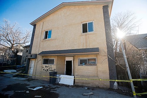 JOHN WOODS / WINNIPEG FREE PRESS
Building at 272 Selkirk that had a fire on the weekend is photographed Monday, April 17, 2023. 

Re: