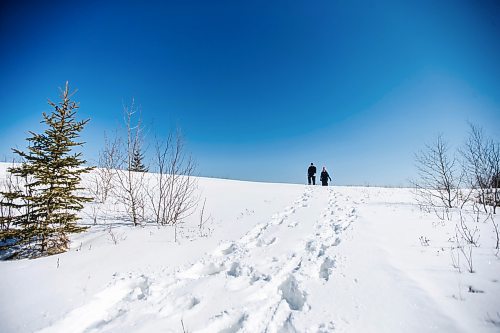 MIKAELA MACKENZIE / WINNIPEG FREE PRESS

Josh and Georgina Mustard show another section of land owned by the sand mining company near Anola on Friday, March 24, 2023. For JS story.

Winnipeg Free Press 2023.