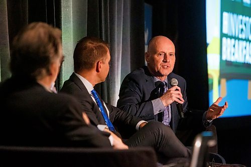 Mike Deal / Winnipeg Free Press
Paul Samyn, Editor, Winnipeg Free Press, speaks during a panel discussion at the Economic Development Winnipeg/Yes! Winnipeg's annual investor breakfast at the RBC Convention Centre Thursday morning.
230420 - Thursday, April 20, 2023.