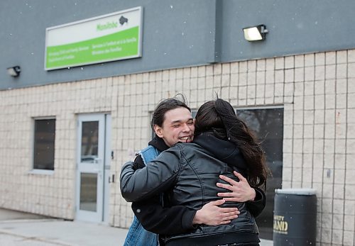 JESSICA LEE / WINNIPEG FREE PRESS

Tyler Diaz-Lopez is all smiles leaving Winnipeg Child &amp; Family Services April 20, 2023. He has just learned he will be reunited with his infant after the newborn was apprehended. He says he looks forward to holding his baby.

Reporter: Malak Abas