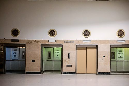 MIKAELA MACKENZIE / WINNIPEG FREE PRESS

The elevators on the main floor at The Bay, now empty and shuttered before being renovated by the Southern Chiefs' Organization, in Winnipeg on Friday, April 21, 2023.

Winnipeg Free Press 2023.