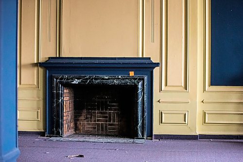 MIKAELA MACKENZIE / WINNIPEG FREE PRESS

An old fireplace on the fifth floor of The Bay, now empty and shuttered before being renovated by the Southern Chiefs' Organization, in Winnipeg on Friday, April 21, 2023.

Winnipeg Free Press 2023.