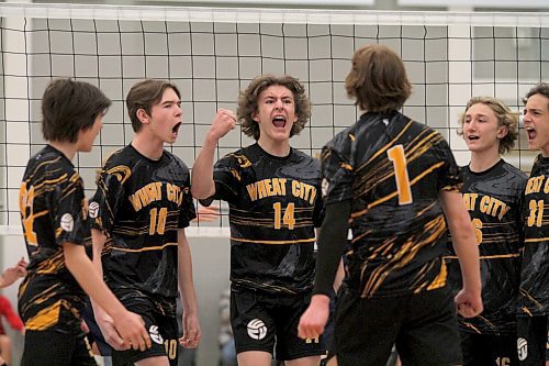 The Wheat City Volleyball Club finished sixth out of 19 teams at Volleyball Manitoba's 14-and-under provincials in Brandon on Sunday. (Thomas Friesen/The Brandon Sun)