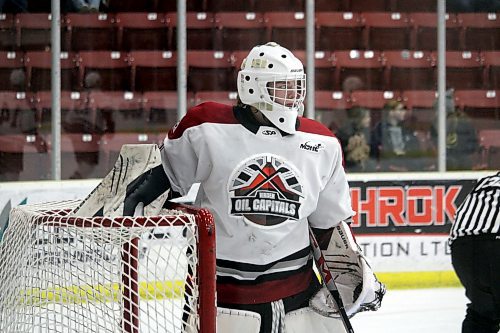 Eric Reid got the start in goal for the Virden Oil Capitals against the Steinbach Pistons on Sunday night after Owen LaRocque went in between the pipes for Game 1 of the Turnbull Cup final on Saturday. (Lucas Punkari/The Brandon Sun)