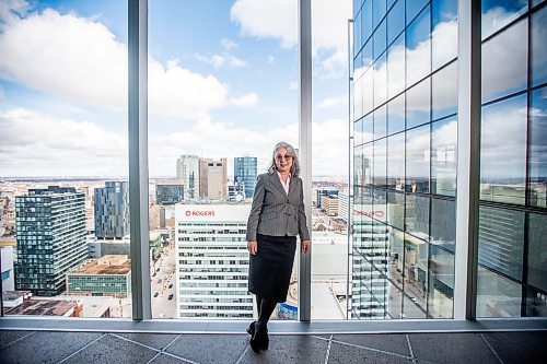 MIKAELA MACKENZIE / WINNIPEG FREE PRESS

Hazel Borys, newly announced director of planning, property and development at the City of Winnipeg, poses for a photo downtown in the Manitoba Hydro building in Winnipeg on Thursday, April 27, 2023. For Kevin story.

Winnipeg Free Press 2023.