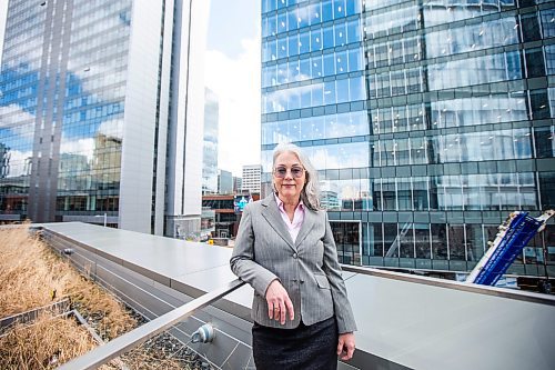 MIKAELA MACKENZIE / WINNIPEG FREE PRESS

Hazel Borys, newly announced director of planning, property and development at the City of Winnipeg, poses for a photo downtown in the Manitoba Hydro building in Winnipeg on Thursday, April 27, 2023. For Kevin story.

Winnipeg Free Press 2023.