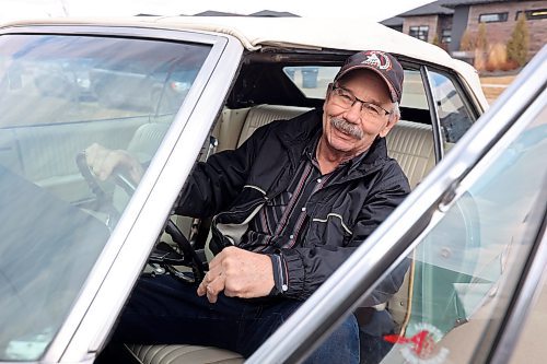 27042023
Norm Poersch in his 1965 Pontiac Parisienne at his home in Brandon. (Tim Smith/The Brandon Sun)