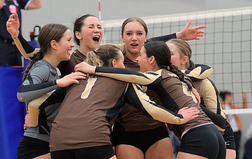 Junior Bisons co-captain Sienna Driedger, second from left, was named MVP of the Volleyball Manitoba 17-and-under girls' provincial championship at the Healthy Living Centre on Sunday. (Thomas Friesen/The Brandon Sun)