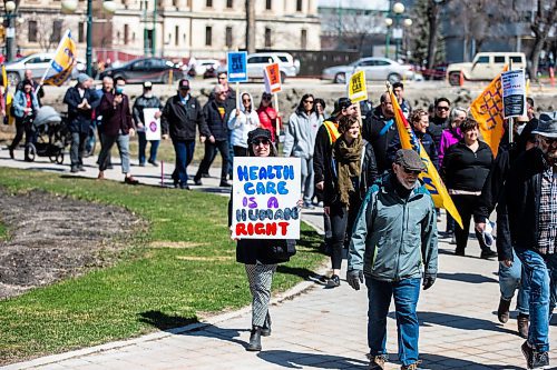 MIKAELA MACKENZIE / WINNIPEG FREE PRESS
 
Union activists march from the Union Centre to the Legislature on May Day in Winnipeg on Monday, May 1, 2023. One-third of PSAC members are currently still on strike.

Winnipeg Free Press 2023.