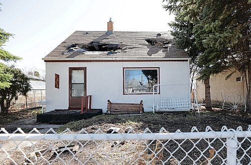 RUTH BONNEVILLE / WINNIPEG FREE PRESS 

Local - Vacant House Fire

On Sunday, April 30th, Wpg. Fire Paramedic Service responded to reports of a fire in a vacant, one-and-a-half storey house at 1434 Roy Ave..   

May 1st, 2023