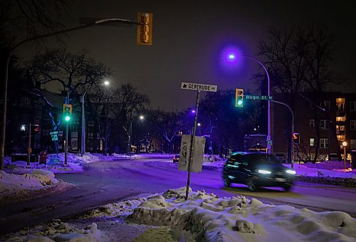 JESSICA LEE / WINNIPEG FREE PRESS

Purple street lights can be seen at the same time as white street lights on Wellington Crescent and Hugo Street on January 12, 2023.

Reporter: ?