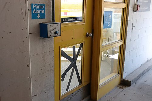 Panic buttons and surveillance cameras are installed throughout the parkades at Health Sciences Centre, but staff are considered they are not always operational. Shared Health says they are routinely monitored and maintained.  (Tyler Searle / Winnipeg Free Press)