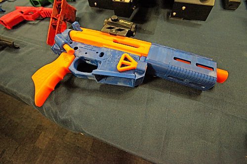 A 3D-printed AR-15 rifle in colours that look near identical to Nerf toy guns seized by Winnipeg police in March. ERIK PINDERA/WINNIPEG FREE PRESS