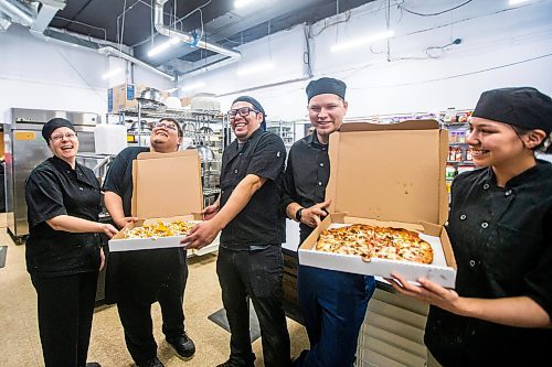 MIKAELA MACKENZIE / WINNIPEG FREE PRESS
 
Cynthia Hoorman (left), tyler Nielson, Vince Bignell, Kevin Woods, and Naya Bird pose for a photo at Shelly's Indigenous Diner in Winnipeg on Friday, May 5, 2023. For Dave story.

Winnipeg Free Press 2023.