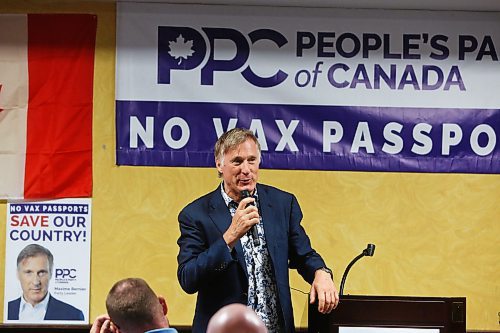 MIKE DEAL / WINNIPEG FREE PRESS

Leader of the People&#x2019;s Party of Canada, Maxime Bernier, speaks to supporters while making a stop at the Park West Inn, 525 Dale Blvd as part of his Summer Leader&#x2019;s tour. 
20220823 - Tuesday, August 23, 2022