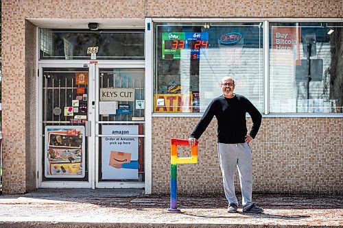 MIKAELA MACKENZIE / WINNIPEG FREE PRESS
 
Monissh Kapoor, owner of Barchet's Grocery, poses for a photo in front of his shop in Winnipeg on Thursday, May 11, 2023. Monissh is selling the corner store because of health issues. For Gabby story.

Winnipeg Free Press 2023.