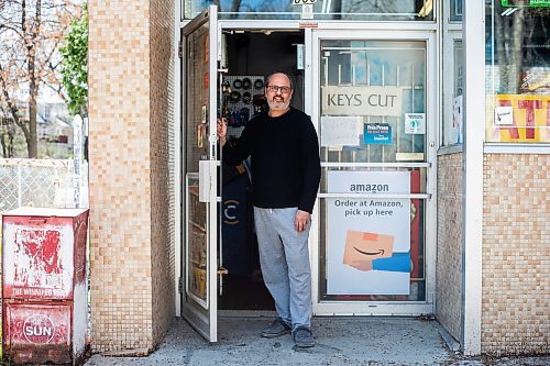 MIKAELA MACKENZIE / WINNIPEG FREE PRESS
 
Monissh Kapoor, owner of Barchet's Grocery, poses for a photo in front of his shop in Winnipeg on Thursday, May 11, 2023. Monissh is selling the corner store because of health issues. For Gabby story.

Winnipeg Free Press 2023.