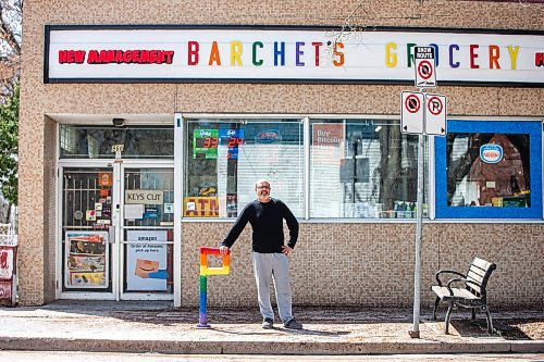 MIKAELA MACKENZIE / WINNIPEG FREE PRESS
 
Monissh Kapoor, owner of Barchet's Grocery, poses for a photo in front of his shop in Winnipeg on Thursday, May 11, 2023. Monissh is selling the corner store because of health issues. For Gabby story.

Winnipeg Free Press 2023.