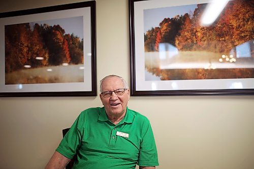 11052023
Doug Gourlay of Riverheights Terrace recently won $192,540 in a Smack the Jack sweepstakes put on by Brandon Seniors for Seniors Co-op Inc. 
(Tim Smith/The Brandon Sun)